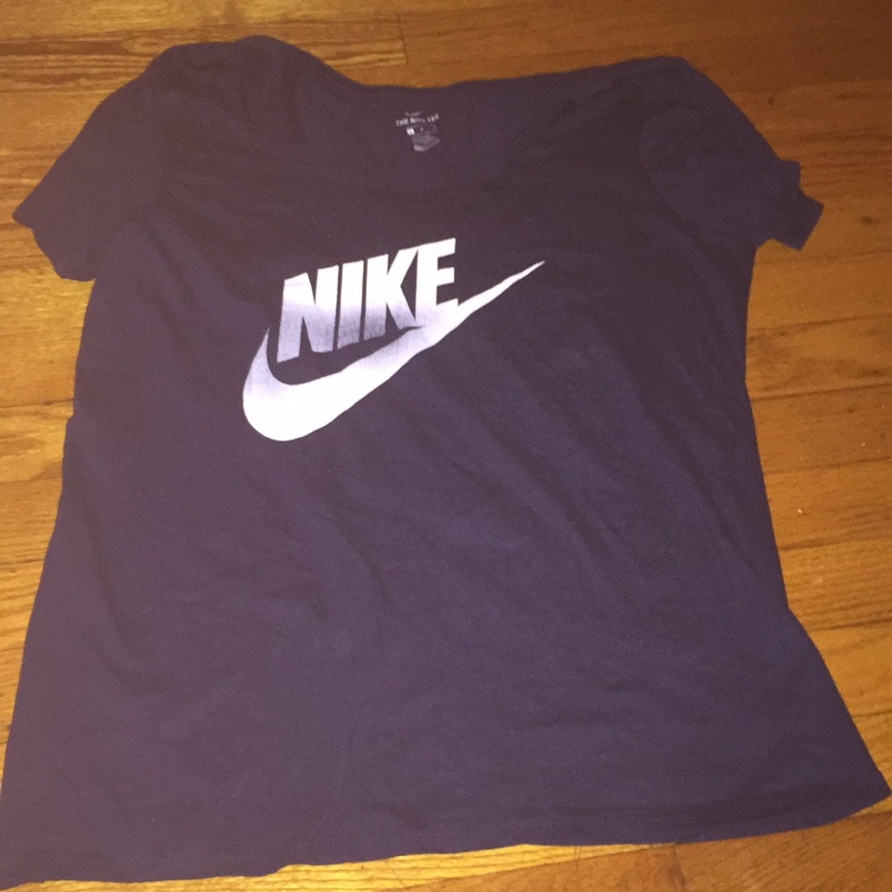 Nike t-shirt